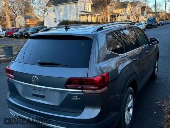 2018 Volkswagen Atlas Launch Edition с VIN 1V2HR2CA4JC512982, выставлен на аукционе Copart как лот 85989294 с пробегом 102 378 миль миль и Чистый • Clean title. История ставок и продаж доступна на DreamBid. Изображение 4.