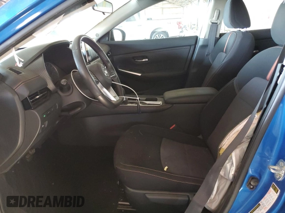 2021 Nissan Sentra SR z VIN 3N1AB8DV7MY327125, wystawiony jako Copart lot #59813715 z przebiegiem 24 576 mil mil oraz Szkoda całkowita • Salvage title. Historia ofert i sprzedaży dostępna na DreamBid. Obrazek 7.