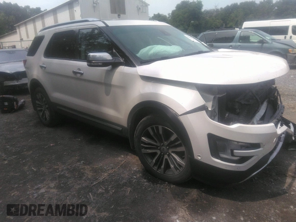 2017 Ford Explorer Platinum z VIN 1FM5K8HT9HGA06455, wystawiony jako IAAI lot #39898107 z przebiegiem 51 348 mil mil oraz . Historia ofert i sprzedaży dostępna na DreamBid. Obrazek 1.