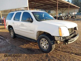 2008 GMC Yukon SLE w/3SA with VIN 1GKFC13C58R211994, listed as a IAAI auction lot 41278858 with 316,734 mi miles. Bid and sale history available at carsss.com. Image 1.