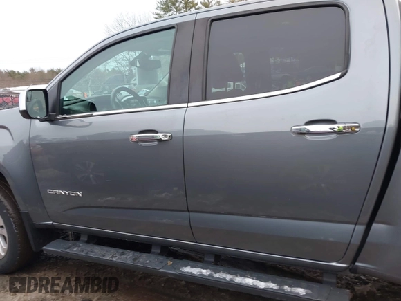 2018 GMC Canyon 4WD SLT with VIN 1GTG6DEN2J1301633, listed as a IAAI auction lot 41530624 with 98,771 mi miles. Bid and sale history available at carsss.com. Image 14.