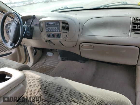 2000 Ford F-150 XL with VIN 2FTRX17W0YCA73568, listed as a Copart auction lot 51128035 with 208,737 mi miles and Salvage Title. Bid and sale history available at carsss.com. Image 8.