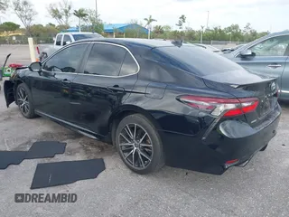 2021 Toyota Camry SE Nightshade with VIN 4T1G11AK2MU471174, listed as a IAAI auction lot 41740546 with 77,037 mi miles. Bid and sale history available at carsss.com. Image 3.