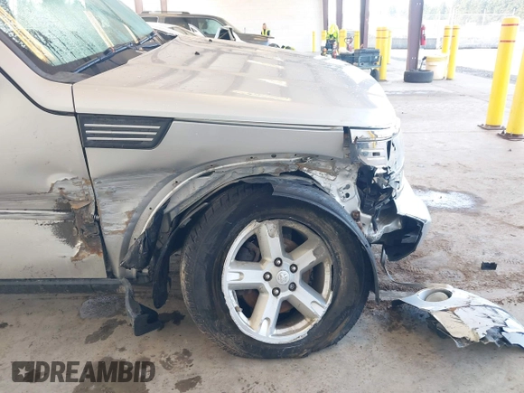 2007 Dodge Nitro SLT with VIN 1D8GU58K97W616701, listed as a IAAI auction lot 41666666 with 174,052 mi miles and . Bid and sale history available at carsss.com. Image 6.