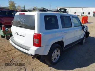 2016 Jeep Patriot Sport SE z VIN 1C4NJPBA8GD575435, wystawiony jako IAAI lot #40553382 z przebiegiem 187 685 mil mil oraz . Historia ofert i sprzedaży dostępna na DreamBid. Obrazek 4.