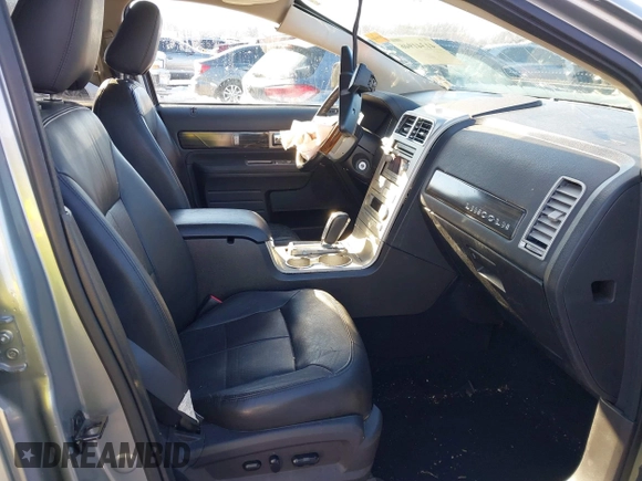 2007 Lincoln MKX with VIN 2LMDU68C47BJ32761, listed as a IAAI auction lot 41341946 with 163,239 mi miles. Bid and sale history available at carsss.com. Image 5.