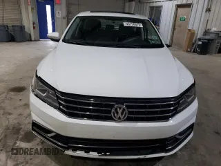 2019 Volkswagen Passat Wolfsburg Edition z VIN 1VWLA7A36KC000255, wystawiony jako Copart lot #45758675 z przebiegiem 74 266 mil mil oraz Szkoda całkowita • Salvage title. Historia ofert i sprzedaży dostępna na DreamBid. Obrazek 5.