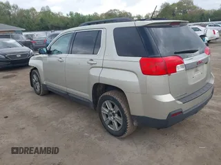 2013 GMC Terrain SLT z VIN 2GKALUEK3D6320783, wystawiony jako IAAI lot #42212829 z przebiegiem 190 951 mil mil oraz . Historia ofert i sprzedaży dostępna na DreamBid. Obrazek 3.