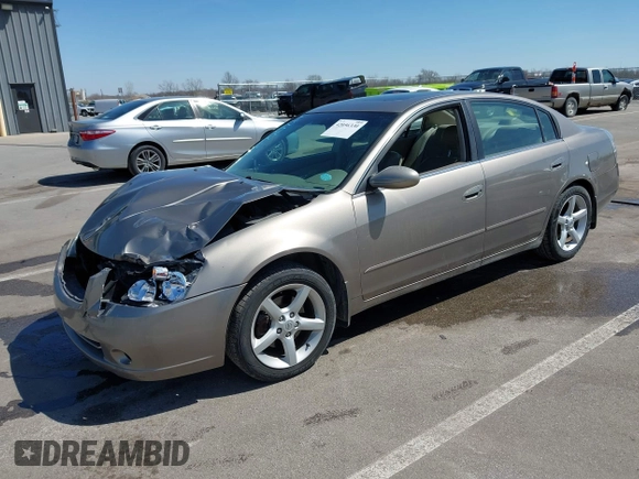 2005 Nissan Altima SE z VIN 1N4BL11D65C148642, wystawiony jako IAAI lot #42056330 z przebiegiem 81 328 mil mil oraz . Historia ofert i sprzedaży dostępna na DreamBid. Obrazek 17.