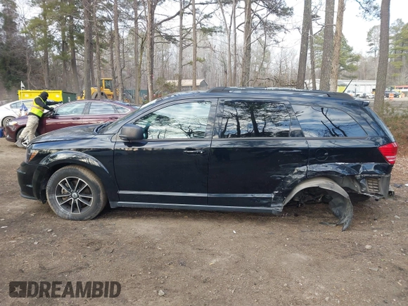 2018 Dodge Journey SE with VIN 3C4PDCAB3JT381836, listed as a IAAI auction lot 41351586 with 130,996 mi miles. Bid and sale history available at carsss.com. Image 15.