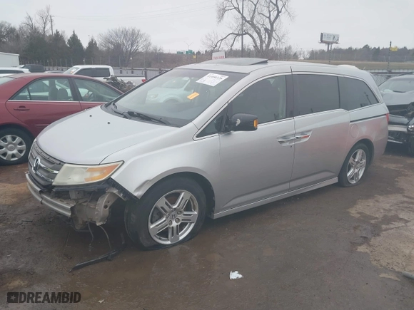 2011 Honda Odyssey Touring with VIN 5FNRL5H98BB003490, listed as a IAAI auction lot 41400378 with 1 mi miles. Bid and sale history available at carsss.com. Image 2.