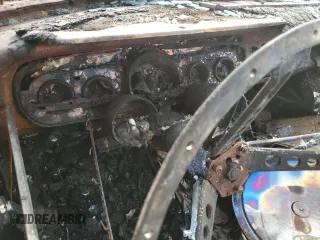 1966 Ford Mustang z VIN 6F08C385335, wystawiony jako Copart lot #42833715 z przebiegiem Nie podano mil oraz Nie do naprawy • Non repairable. Historia ofert i sprzedaży dostępna na DreamBid. Obrazek 9.