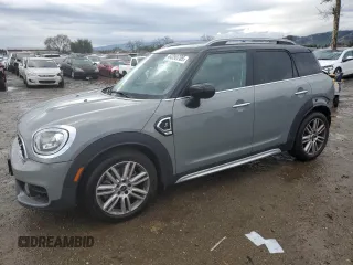 2020 MINI Countryman Cooper S with VIN WMZYW7C07L3L38777, listed as a Copart auction lot 44390705 with 18,425 mi miles and Salvage Title. Bid and sale history available at carsss.com. Image 1.