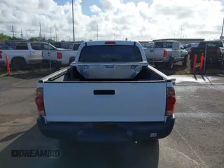 2005 Toyota Tacoma PreRunner z VIN 5TETU62N55Z086801, wystawiony jako IAAI lot #41699187 z przebiegiem 171 703 mil mil oraz . Historia ofert i sprzedaży dostępna na DreamBid. Obrazek 16.