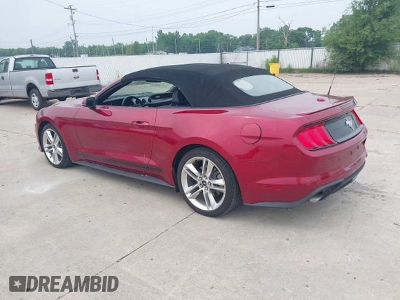 2019 Ford Mustang EcoBoost z VIN 1FATP8UH7K5148035, wystawiony jako IAAI lot #42337017 z przebiegiem 47 580 mil mil oraz . Historia ofert i sprzedaży dostępna na DreamBid. Obrazek 3.