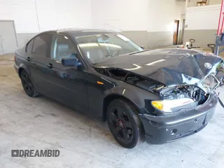 2004 BMW 3 Series 325xi with VIN WBAEU33494PF61157, listed as a IAAI auction lot 41900132 with 193,028 mi miles and . Bid and sale history available at carsss.com. Image 1.