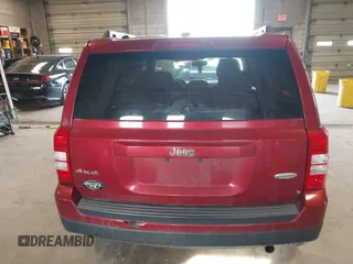 2016 Jeep Patriot High Altitude Edition with VIN 1C4NJRFB5GD685731, listed as a IAAI auction lot 41804474 with 125,184 mi miles. Bid and sale history available at carsss.com. Image 16.