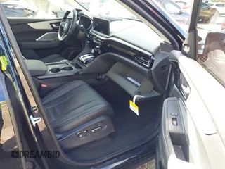 2025 Acura MDX w/Technology Package with VIN 5J8YD9H49SL003503, listed as a IAAI auction lot 41664451 with 3,574 mi miles. Bid and sale history available at carsss.com. Image 5.