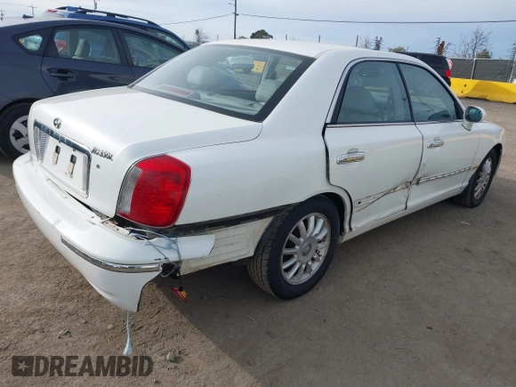2005 Hyundai XG with VIN KMHFU45E95A413039, listed as a IAAI auction lot 41573746 with 167,306 mi miles and . Bid and sale history available at DreamBid. Image 4.