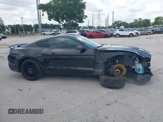 2022 Ford Mustang GT z VIN 1FA6P8CF9N5118407, wystawiony jako IAAI lot #42391902 z przebiegiem 25 355 mil mil oraz . Historia ofert i sprzedaży dostępna na DreamBid. Obrazek 14.