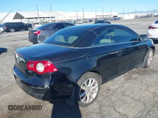 2011 Volkswagen Eos Komfort с VIN WVWBA7AH3BV001569, выставлен на аукционе IAAI как лот 41338372 с пробегом 173 248 миль миль и . История ставок и продаж доступна на DreamBid. Изображение 4.