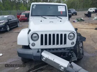 2017 Jeep Wrangler Unlimited Sahara with VIN 1C4BJWEG3HL752719, listed as a IAAI auction lot 41892600 with 127,486 mi miles. Bid and sale history available at carsss.com. Image 13.