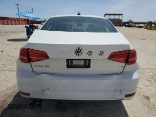2015 Volkswagen Jetta SE z VIN 3VWD17AJ4FM338597, wystawiony jako Copart lot #59349565 z przebiegiem 50 108 mil mil oraz Szkoda całkowita • Salvage title. Historia ofert i sprzedaży dostępna na DreamBid. Obrazek 6.