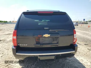 2013 Chevrolet Tahoe LTZ с VIN 1GNSCCE04DR278855, выставлен на аукционе Copart как лот 55980615 с пробегом 144 657 миль миль и Списание • Salvage title. История ставок и продаж доступна на DreamBid. Изображение 6.