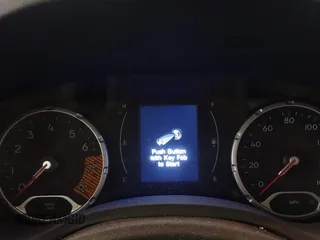 2020 Jeep Renegade Latitude z VIN ZACNJBBB4LPL51728, wystawiony jako IAAI lot #41509042 z przebiegiem 87 518 mil mil oraz . Historia ofert i sprzedaży dostępna na DreamBid. Obrazek 7.