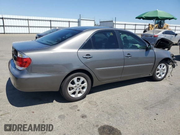 2005 Toyota Camry LE with VIN 4T1BE30K15U502945, listed as a Copart auction lot 62761625 with 235,877 mi miles and Salvage title. Bid and sale history available at DreamBid. Image 3.