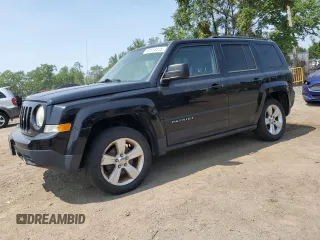 2014 Jeep Patriot Latitude with VIN 1C4NJRFB3ED761587, listed as a Copart auction lot 60554245 with 138,763 mi miles and Salvage title. Bid and sale history available at DreamBid. Image 1.