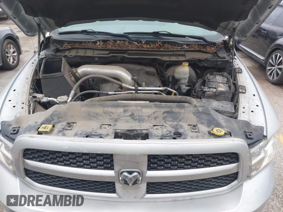 2015 Ram 1500 Express z VIN 1C6RR7FT8FS617657, wystawiony jako IAAI lot #41548188 z przebiegiem 144 050 mil mil oraz . Historia ofert i sprzedaży dostępna na DreamBid. Obrazek 10.