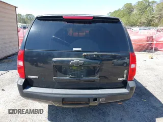 2007 Chevrolet Tahoe Police z VIN 1GNEC03097R417705, wystawiony jako IAAI lot #41882598 z przebiegiem 235 859 mil mil oraz . Historia ofert i sprzedaży dostępna na DreamBid. Obrazek 16.