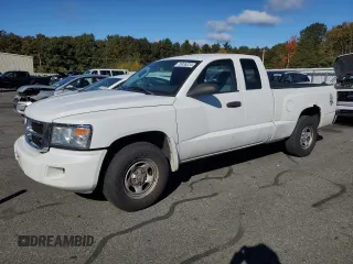 2011 Dodge Dakota z VIN 1D7RE2BK1BS682712, wystawiony jako Copart lot #76336224 z przebiegiem 136 139 mil mil oraz Czysty tytuł • Clean title. Historia ofert i sprzedaży dostępna na DreamBid. Obrazek 1.