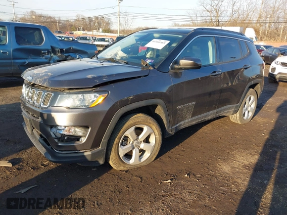 2019 Jeep Compass Latitude with VIN 3C4NJDBB8KT768355, listed as a IAAI auction lot 41480885 with 30,823 mi miles and . Bid and sale history available at carsss.com. Image 17.