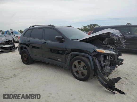 2016 Jeep Cherokee Altitude z VIN 1C4PJLCB5GW342237, wystawiony jako Copart lot #55676175 z przebiegiem 210 990 mil mil oraz Szkoda całkowita • Salvage title. Historia ofert i sprzedaży dostępna na DreamBid. Obrazek 4.