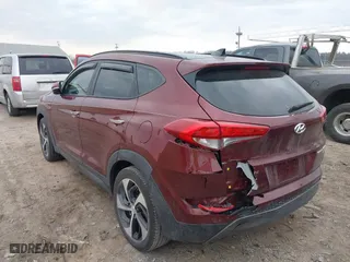 2016 Hyundai Tucson Eco with VIN KM8J3CA26GU179785, listed as a IAAI auction lot 41697664 with 110,975 mi miles. Bid and sale history available at carsss.com. Image 6.