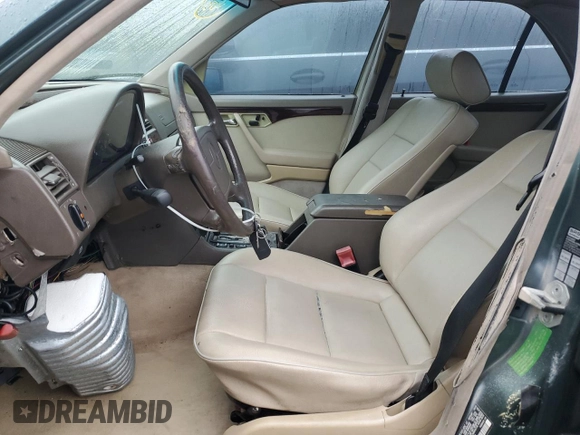 1995 Mercedes-Benz C 230/260/280/320 with VIN WDBHA28E3SF241951, listed as a Copart auction lot 50332845 with 236,068 mi miles and Salvage title. Bid and sale history available at DreamBid. Image 7.