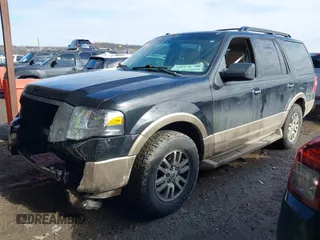 2012 Ford Expedition XLT z VIN 1FMJU1H54CEF66308, wystawiony jako IAAI lot #41478056 z przebiegiem 161 084 mil mil oraz . Historia ofert i sprzedaży dostępna na DreamBid. Obrazek 17.