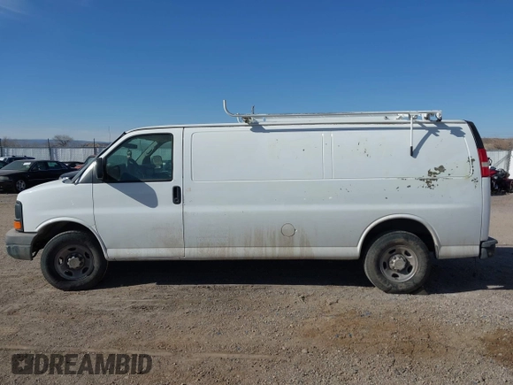 2013 Chevrolet Express Cargo Van with VIN 1GCWGGCA3D1117610, listed as a IAAI auction lot 41196391 with 201,350 mi miles. Bid and sale history available at carsss.com. Image 14.