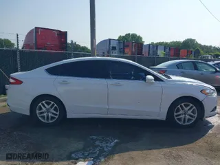2013 Ford Fusion SE with VIN 3FA6P0HR8DR313012, listed as a IAAI auction lot 39763528 with 101,342 mi miles. Bid and sale history available at carsss.com. Image 13.