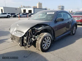 2018 Volkswagen Beetle S with VIN 3VWFD7AT6JM709995, listed as a Copart auction lot 78235494 with 0 mi miles and Clean Title. Bid and sale history available at carsss.com. Image 1.