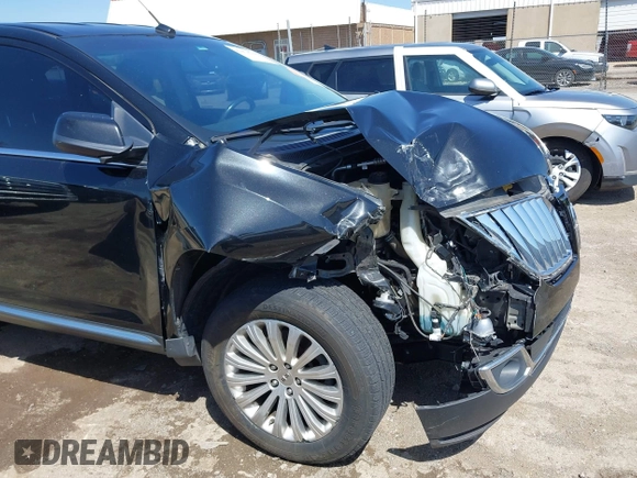 2013 Lincoln MKX with VIN 2LMDJ6JKXDBL04359, listed as a IAAI auction lot 41974216 with 160,904 mi miles. Bid and sale history available at carsss.com. Image 6.