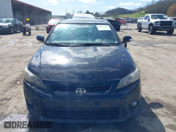 2013 Scion tC z VIN JTKJF5C76D3048463, wystawiony jako IAAI lot #41972560 z przebiegiem 204 863 mil mil oraz . Historia ofert i sprzedaży dostępna na DreamBid. Obrazek 6.