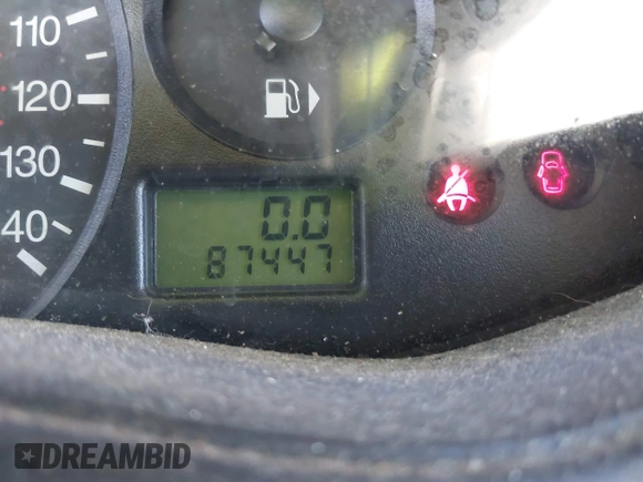 2003 Ford Focus SE z VIN 1FAFP34Z23W257426, wystawiony jako IAAI lot #40736207 z przebiegiem 87 447 mil mil oraz . Historia ofert i sprzedaży dostępna na DreamBid. Obrazek 7.