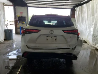 2023 Toyota Highlander L with VIN 5TDKDRBH9PS028911, listed as a Copart auction lot 62825255 with 31,721 mi miles and Salvage title. Bid and sale history available at DreamBid. Image 6.