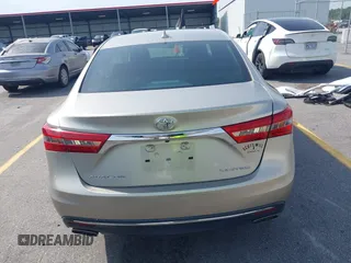 2016 Toyota Avalon Limited z VIN 4T1BK1EB1GU237405, wystawiony jako IAAI lot #42276053 z przebiegiem 51 399 mil mil oraz . Historia ofert i sprzedaży dostępna na DreamBid. Obrazek 16.