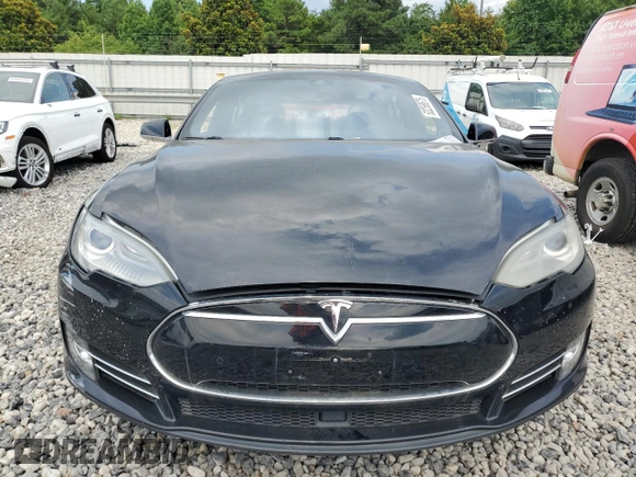 2014 Tesla Model S 60 z VIN 5YJSA1H12EFP62263, wystawiony jako Copart lot #63258675 z przebiegiem Nie podano mil oraz Czysty tytuł • Clean title. Historia ofert i sprzedaży dostępna na DreamBid. Obrazek 5.