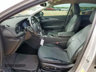 2018 Buick Regal Preferred с VIN W04GL6SX8J1125255, выставлен на аукционе Copart как лот 58389825 с пробегом 38 260 миль миль и Списание • Salvage title. История ставок и продаж доступна на DreamBid. Изображение 7.