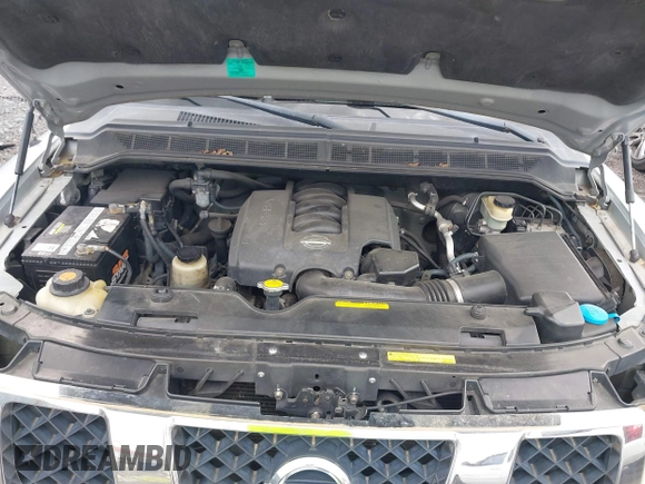 2005 Nissan Titan XE with VIN 1N6BA06A75N567013, listed as a IAAI auction lot 41971758 with 253,664 mi miles. Bid and sale history available at carsss.com. Image 10.